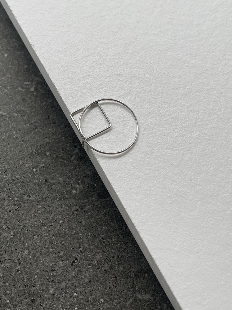 OUT LINE - BROOCH - AB_OL_P1